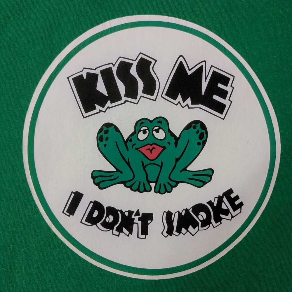 Handmade Shirt "Kiss Me I Don't Smoke" Green Frog, Size Small (Adult)